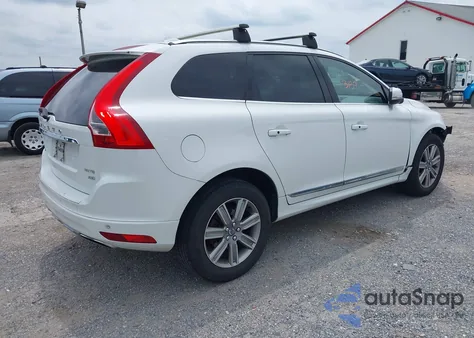 2016 Volvo Xc60 T6 Platinum z USA, uszkodzony, nr VIN YV4902RMXG2850996